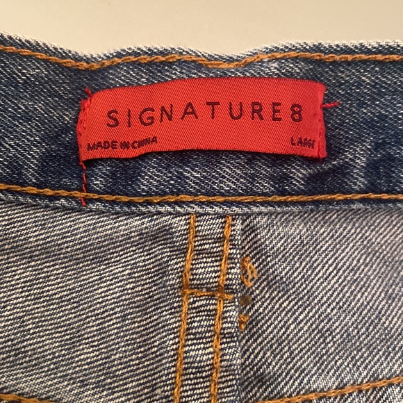 Brand new SIGNATURE 8 distressed denim cutoffs shorts Sz. L - Picture 3 of 11